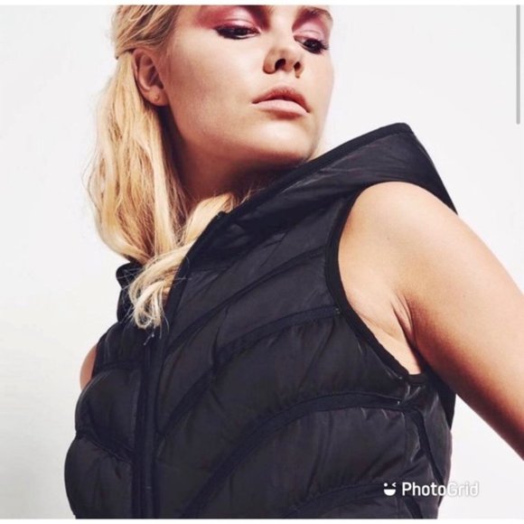 Blanc Noir Mesh Inset Puffer Down Vest - Picture 5 of 16